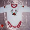 Bébi rugi - Body hosszú ujjas - kézzel hímzett fenyőágas kalocsai mintával - Ildikóm
