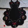 Előnyomott kötény melles kalocsai fekete 65x40 cm