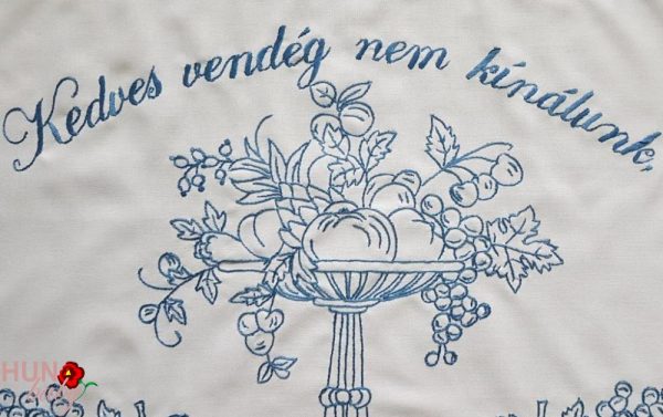 Falvédő Kedves vendég nem kínálunk, hímzett 82x57 cm