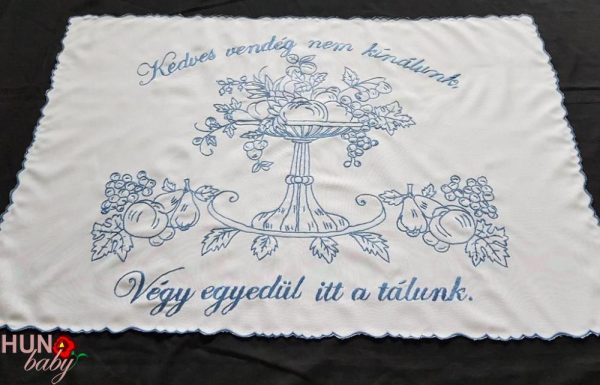 Falvédő Kedves vendég nem kínálunk, hímzett 82x57 cm