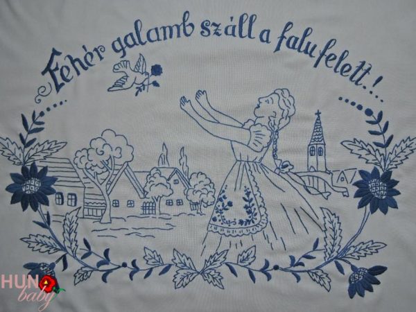 Falvédő hímzett, Fehér galamb száll, kék 85x58 cm