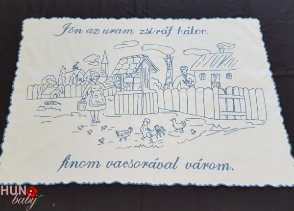 Falvédő hímzett egyedi szöveg módosítással 82x52cm