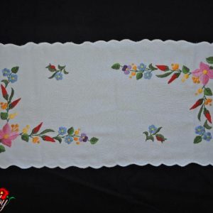 Hímzett kis terítő kalocsai 53x26 cm