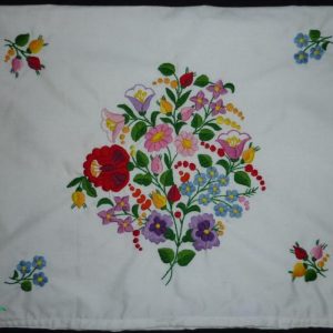 Hímzett párnahuzat kalocsai 55x40cm