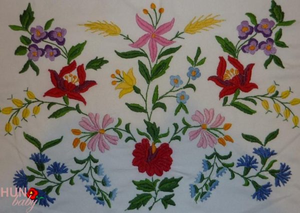 Hímzett párnahuzat kalocsai 55x40cm