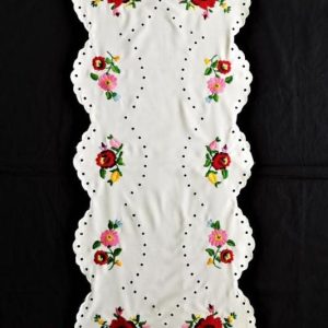 Hímzett terítő futó kalocsai luggalt 85x35 cm
