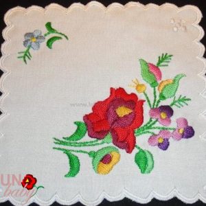 Hímzett terítő kalocsai 17x17 cm