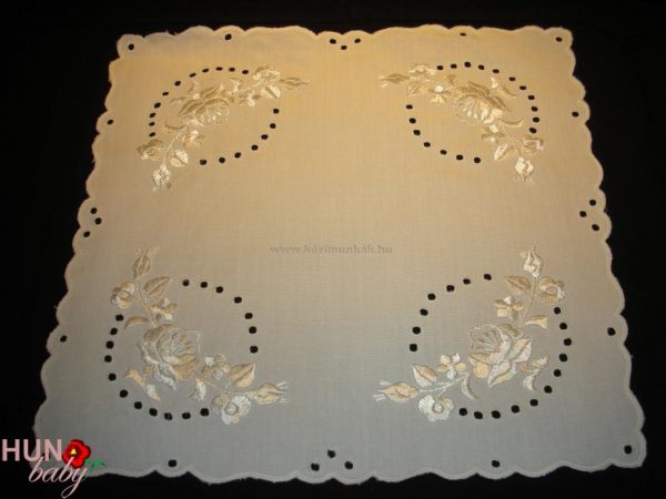 Himzett Terito Kalocsai Feher Himzessel 40x40 Cm 4210 600x450