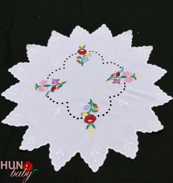 Himzett Terito Kalocsai Feher Kor 43 Cm 3313 04 600x634