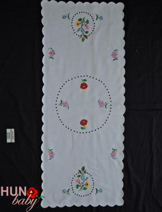 Hímzett terítő kalocsai futó 85x35 cm-2238-01 Himzett Terito Kalocsai Futo 85x35 Cm 2238 01