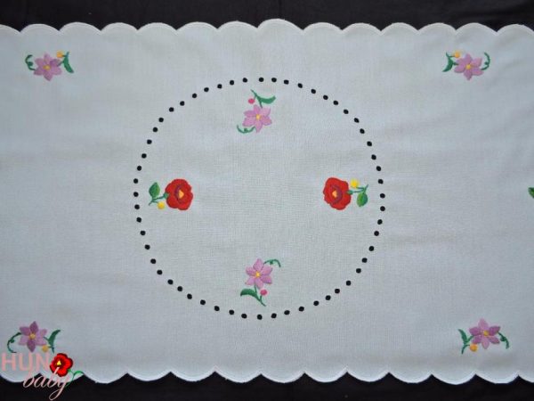 Hímzett terítő kalocsai futó 85x35 cm-2238-01 Himzett Terito Kalocsai Futo 85x35 Cm 2238 02 600x450