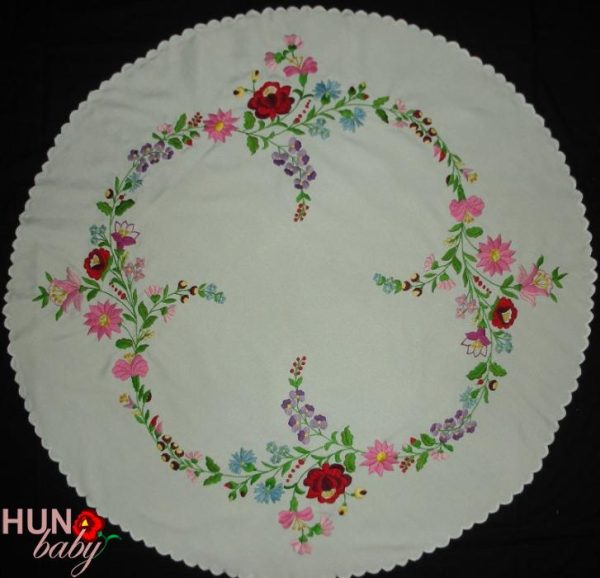 Himzett Terito Kalocsai Kor 85x85 Cm 3113 01 600x578