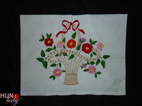 Párna előnyomott gerberás kosaras fehér 58x45 cm