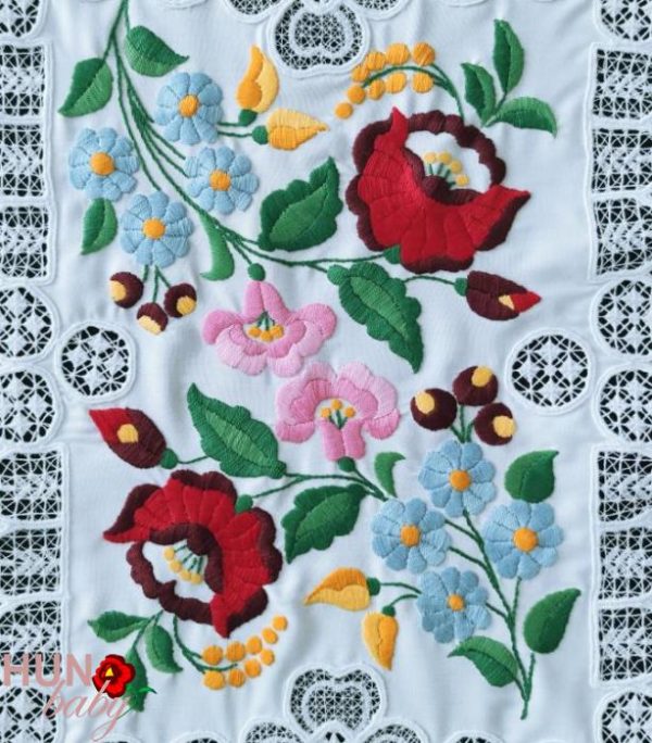 Riselt terítő kalocsai 85x35 cm-3256-01 Riselt Terito Kalocsai 85x35 Cm 3256 02 600x684