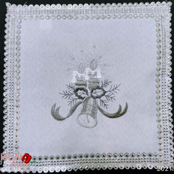 Karacsonyi Terito Gepi Feher Flitteres 30x30 Cm 01 600x597