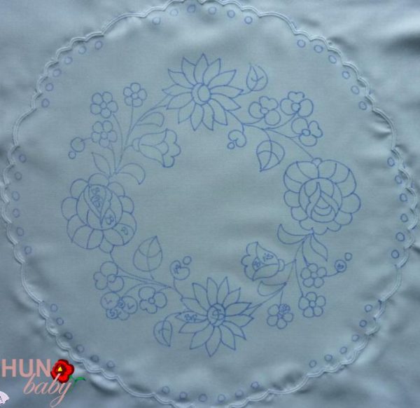 Előnyomott kalocsai terítő szegett kőr 35cm-2794-01 Elonyomott Kalocsai Terito Szegett Kor 35cm 2794 01 600x582