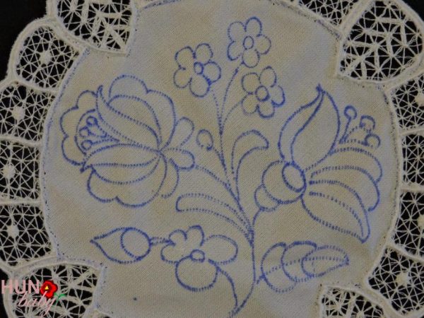 Elonyomott Riselt Kalocsai Kor 18 Cm 2117 02 600x450