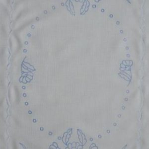 Előnyomott terítő szegett margarettás 56x26 cm