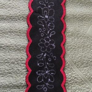 Könyvjelző előnyomott fekete matyó 20x6 cm